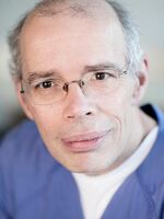 Portraitfoto von Steffan Esch