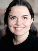 Portraitfoto von Dr medic RO Theresa Pieper