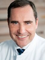 Portraitfoto von Dr med Alexander Rübberdt