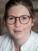 Portraitfoto von Dr med Lisa Marie Hermann