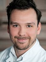 Portraitfoto von Richard Krüger