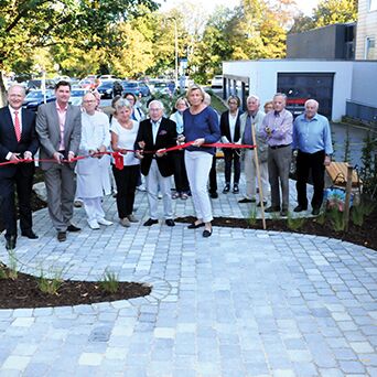 Bild von Eröffnung des Eingangsbereichs Halle