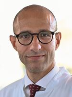 Portraitfoto von Prof Dr Maged Alnawaiseh