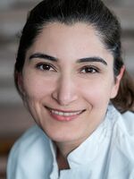 Portraitfoto von Lola Amirova