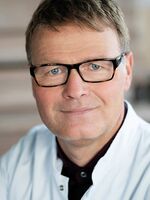 Portraitfoto von Dr med Michael Wenzke