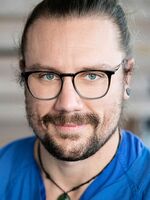 Portraitfoto von Simon Claßen