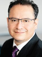 Portraitfoto von Dr Daniel Valdivia