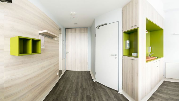 Bild Eingang Patientenzimmer