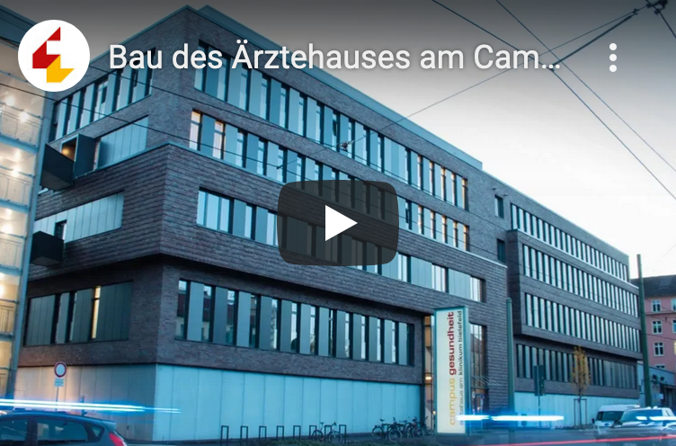 Video Teaser Bild Aussenansicht von dem Ärztehaus